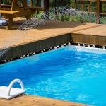 Piscine hors sol avec terrasse: conseils et infos