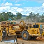 bulldozer, crawler, earth-moving-410115.jpg