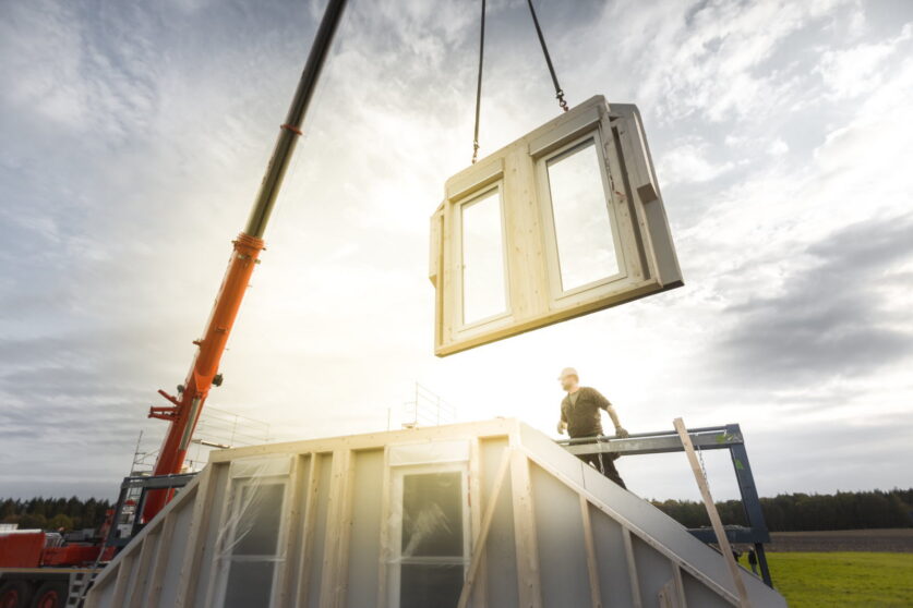 découvrez notre service de livraison de maisons préfabriquées, alliant qualité, design moderne et rapidité d'installation. transformez votre projet immobilier en réalité avec nos solutions sur mesure, adaptées à vos besoins et à votre budget.