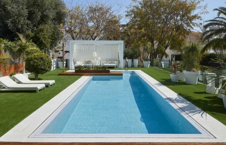 découvrez les meilleures piscines à perpignan pour profiter de l'été ! que vous cherchiez une piscine publique, privée ou un accès à des complexes aquatiques, trouvez l'endroit idéal pour vous détendre, nager et vous amuser en famille ou entre amis.