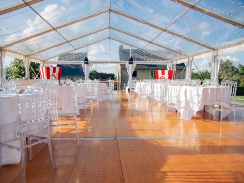 découvrez nos conseils incontournables pour louer une tonnelle en 2025 : astuces, choix, budget et erreurs à éviter pour un événement réussi.