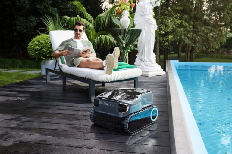 découvrez comment choisir et entretenir votre aspirateur de piscine à dordives en 2025 pour garder une eau propre et claire toute l'année.