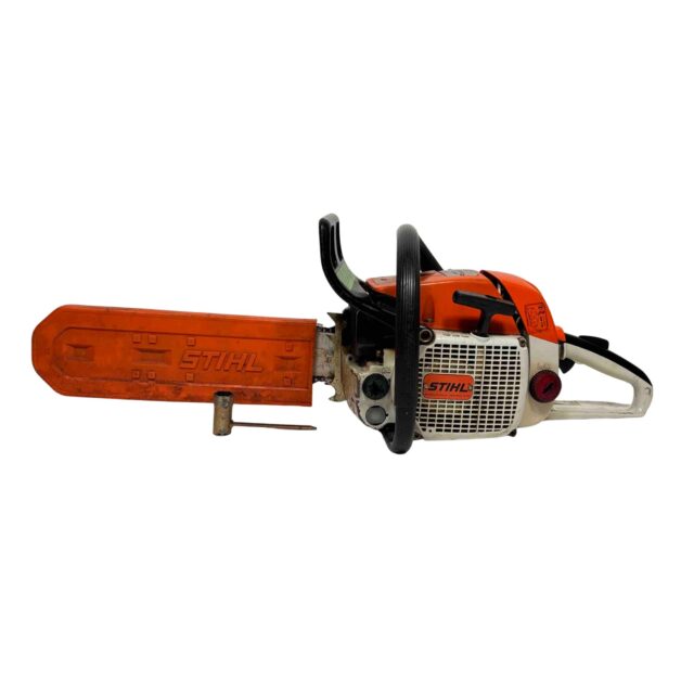 découvrez notre avis 2025 sur la tronçonneuse stihl 028 avs wood boss : performance, maniabilité et fiabilité pour vos travaux de bois.