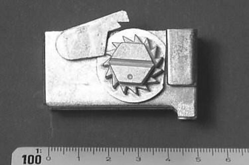 découvrez comment tendre un fil de fer efficacement sans utiliser de tendeur grâce à nos astuces simples et pratiques pour un résultat durable.